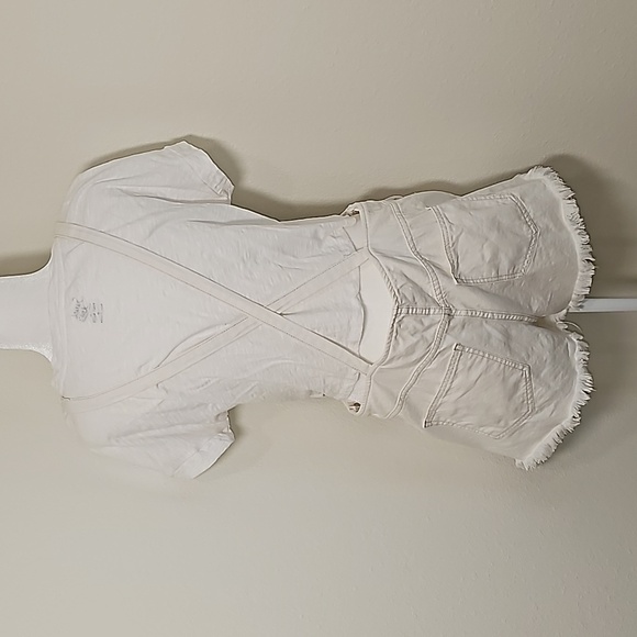 We The Free Strappy Shortalls Overalls Bib White Denim Jean Shorts Cutoff Raw 31 - Picture 7 of 16